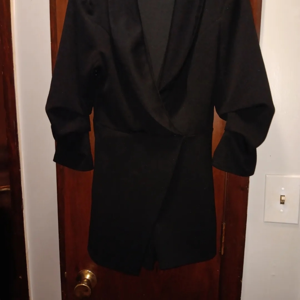 Black Shein romper Size Small never worn